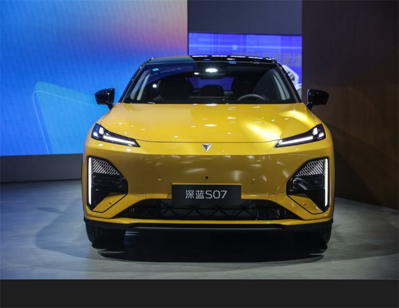 全系華為+標(biāo)配FSD！全新深藍(lán)S07成都車(chē)展